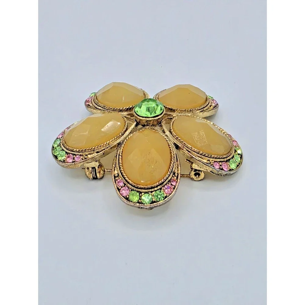 Unsigned Vintage faceted cabochon great